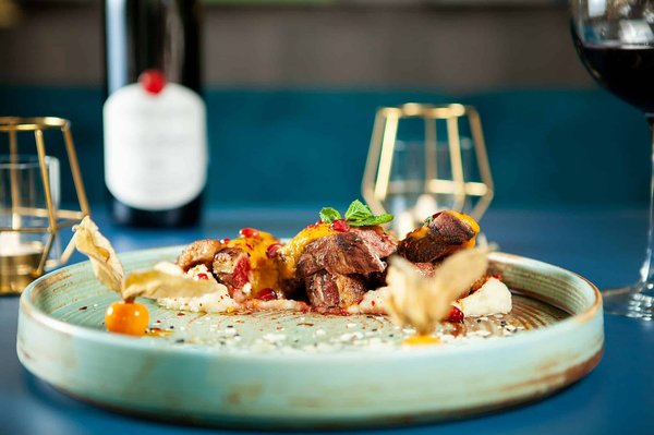 Où découvrir les traditions culinaires des villages alpins en Autriche?